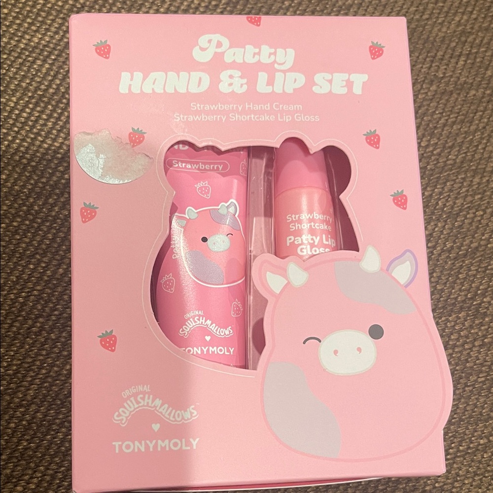 TONYMOLY Patty Strawberry Hand & Lip Set - Pink